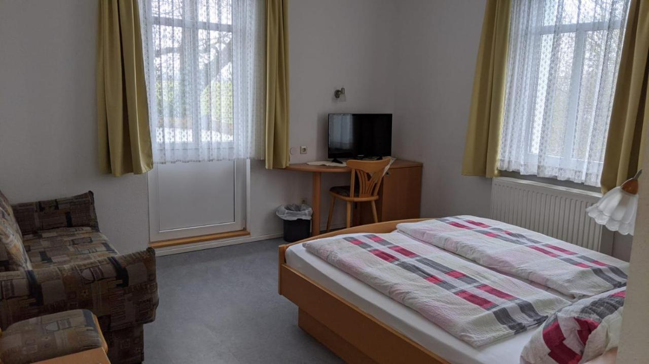 Landgasthof Zum Seehof 2*